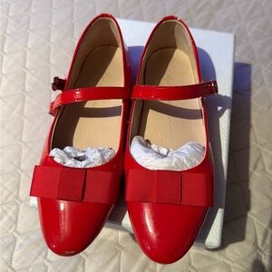 Age of Innocence London red Ellen Mary Janes size 33/1.5